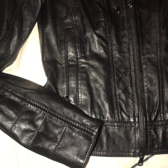 Danier Leather Jacket With Removable Hood - Picture 6 of 7